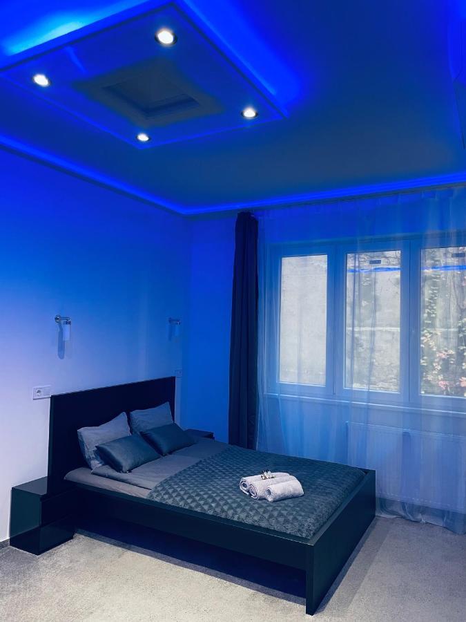 Luxury Suites Budapeste Exterior foto